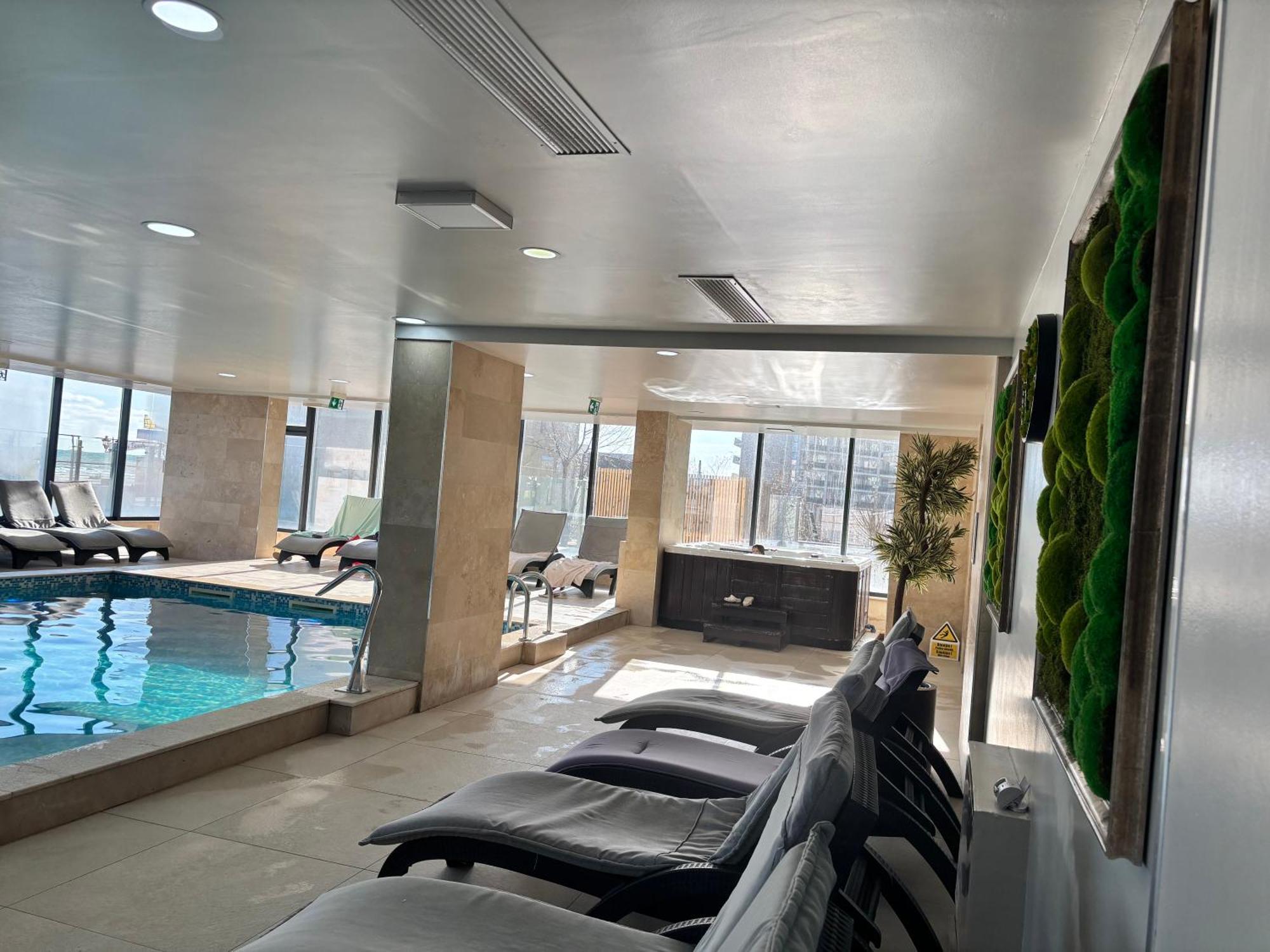 Eka Studio - Pool & Spa Beach Resort Năvodari מראה חיצוני תמונה